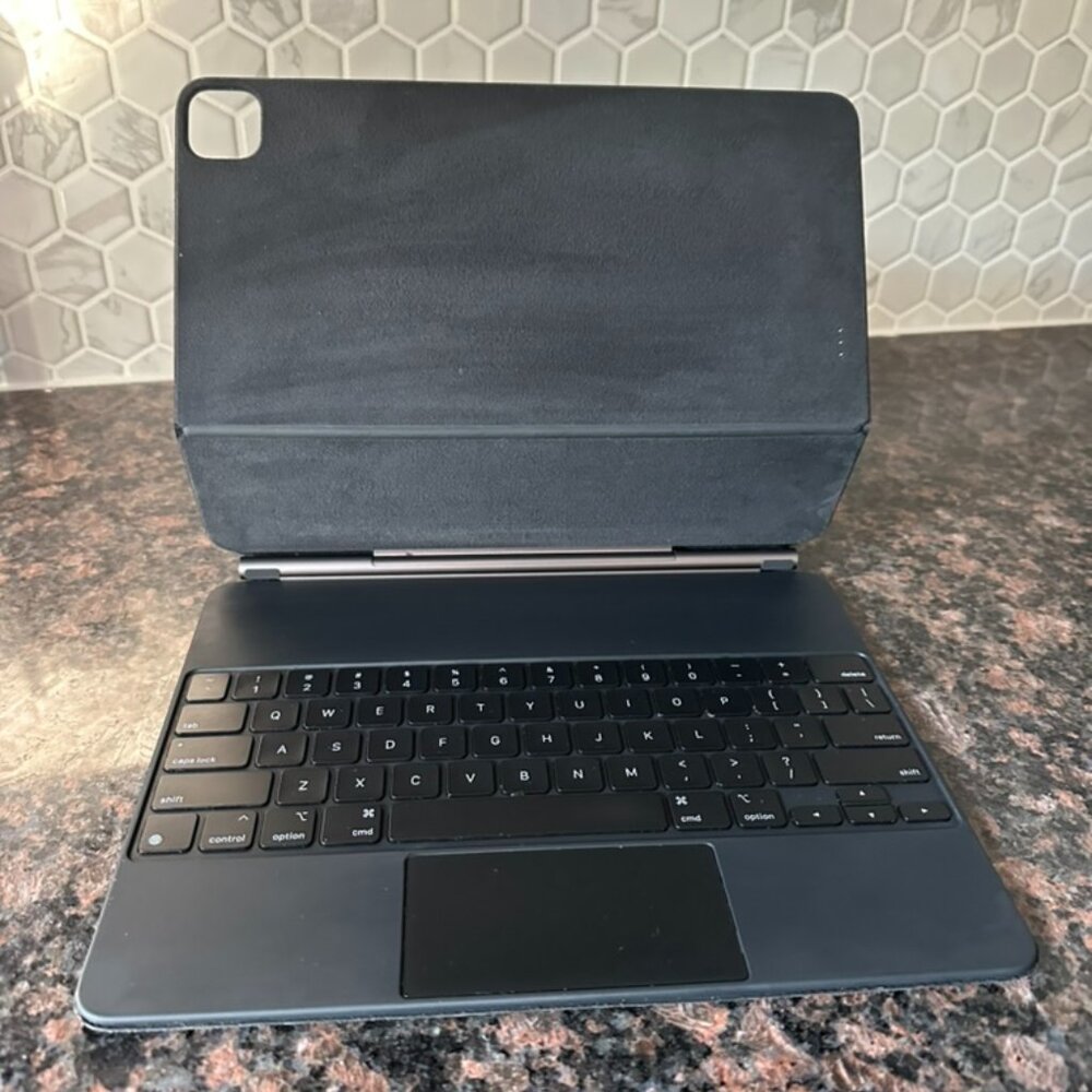 Magic Keyboard for iPad Pro 12.9 Inch